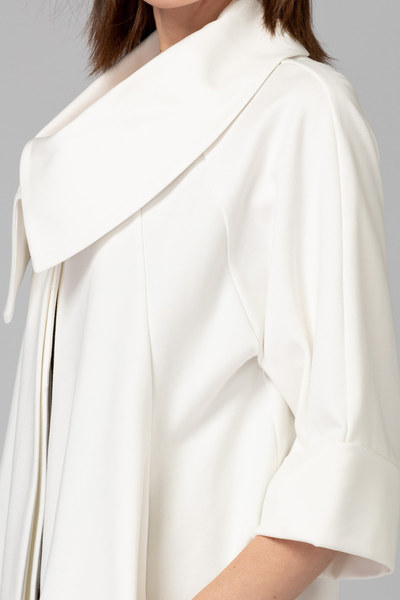 Joseph Ribkoff coat style 153302. Vanilla 30. 4
