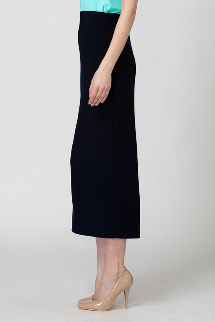 Joseph Ribkoff skirt style 193092. Midnight Blue 40. 12