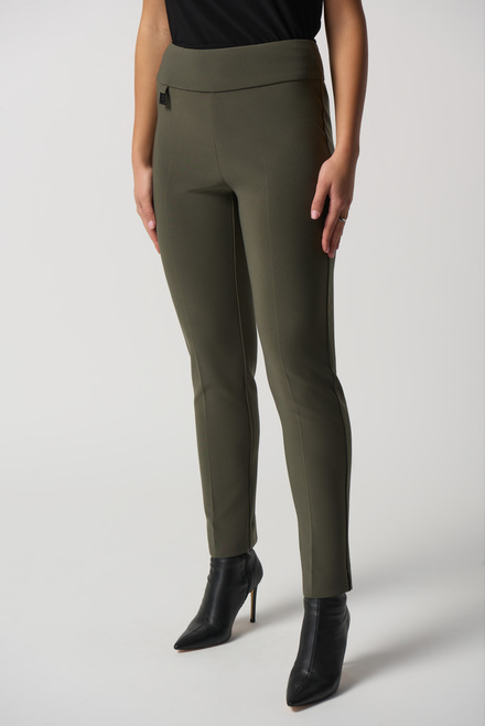 Pantalon droit, plis marqu&eacute;s mod&egrave;le 144092S24. Avocat 183. 2
