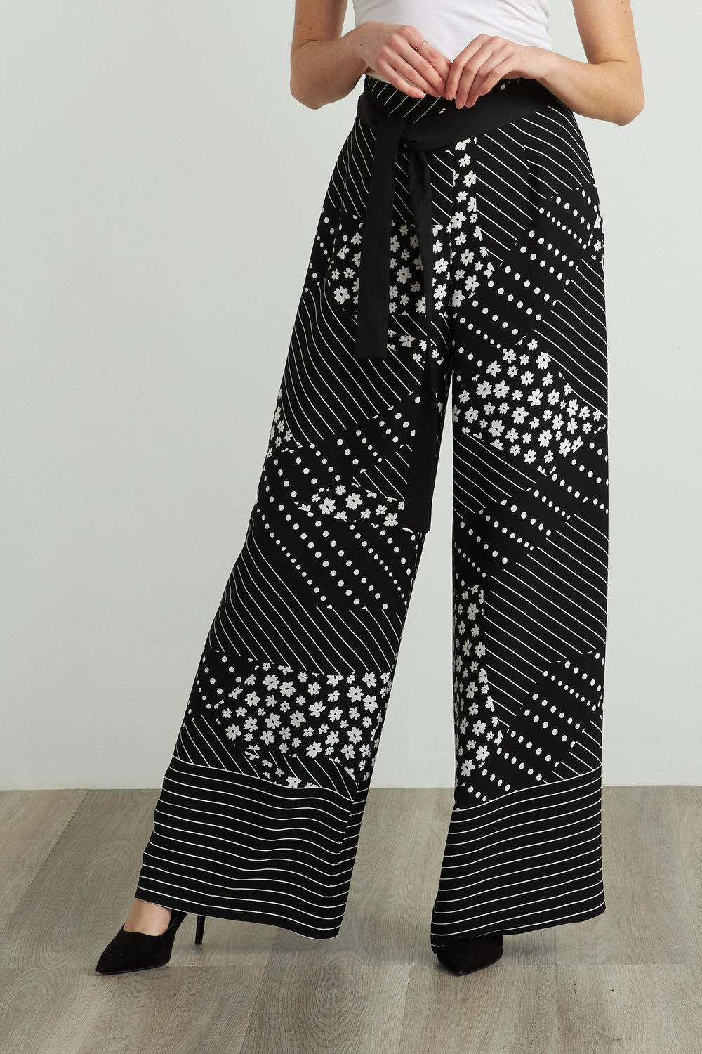 Joseph Ribkoff Printed Pant Style 212248. Black/white