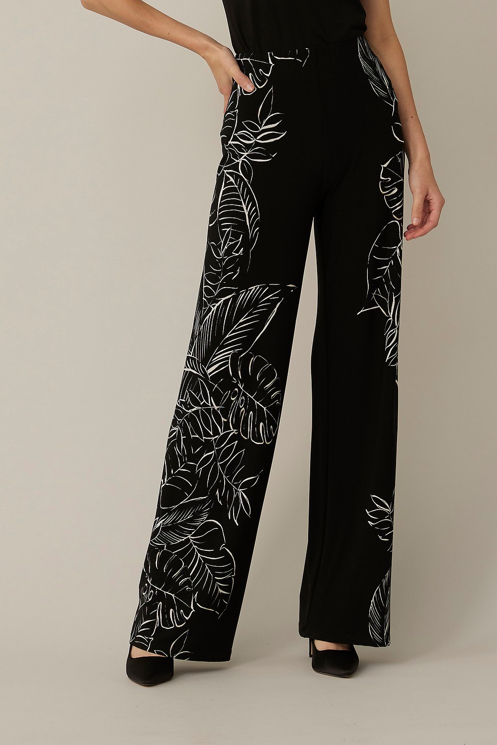 Joseph Ribkoff High-Rise Palm Pants Style 221321. Black/vanilla