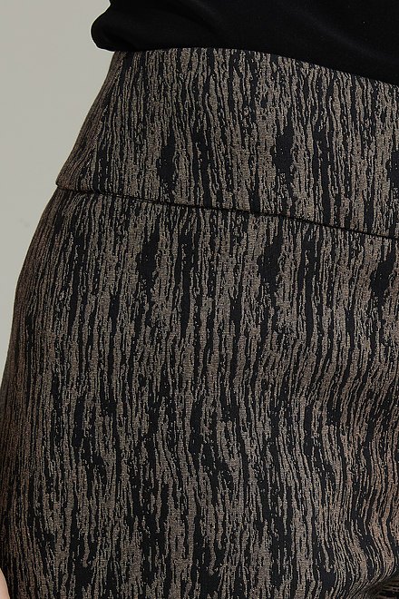 Joseph Ribkoff Pantalon moulant &agrave; motifs fins Mod&egrave;le 224253. Noir/brun. 4