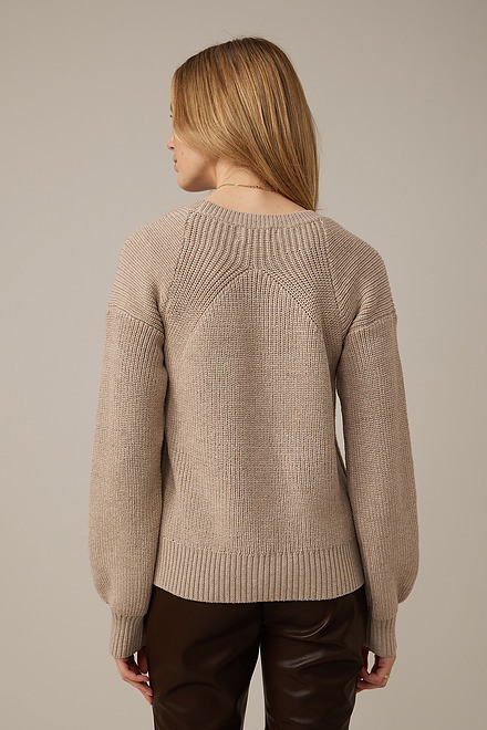 Emproved Pull en tricot mod&egrave;le A2208. Fawn. 2