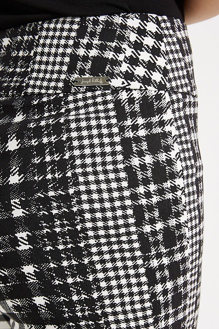 Gingham Print Cropped Pants Style 231273. Vanilla/black. 4
