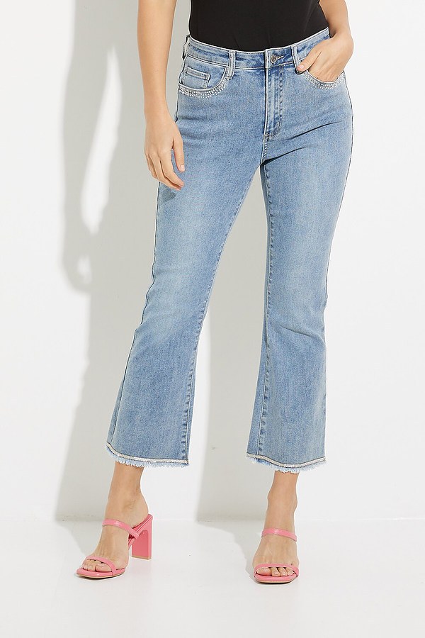 Flared & Cropped Jeans Style 231919. Vintage Blue
