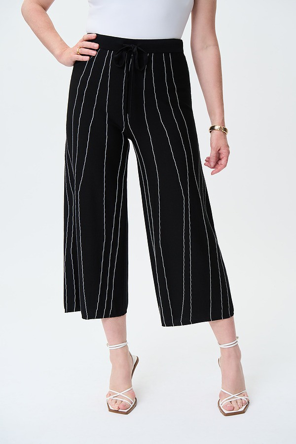 Wide Leg Striped Pants Style 231939. Black/vanilla