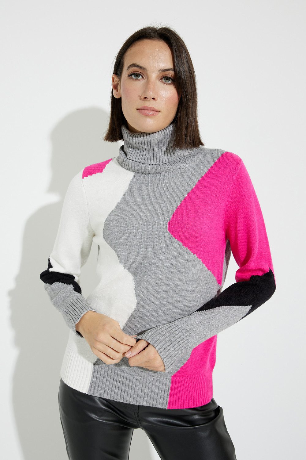 Colour-Blocked Sweater Style A40232. Multi