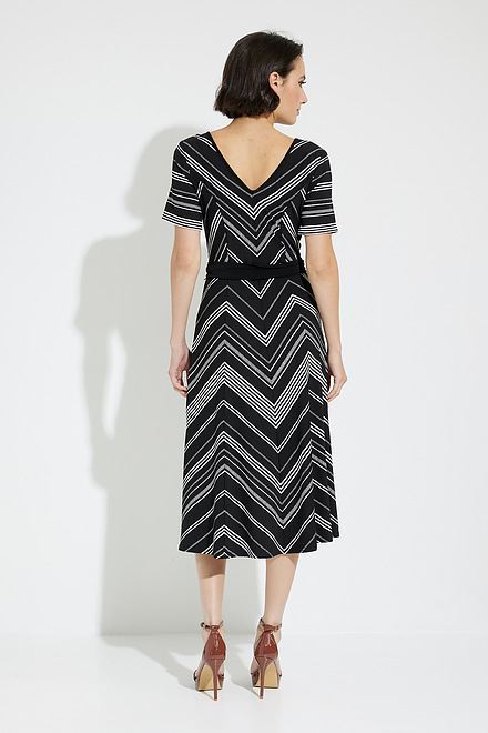 Zig Zag Print Dress Style 231074. Black/vanilla. 2