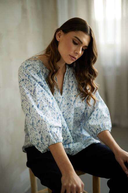 Printed Linen Blouse Style SP2373. Blue Ditsy