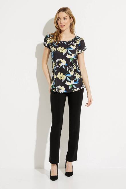 Rounded Floral Print T-Shirt Style P23102. Multi. 5