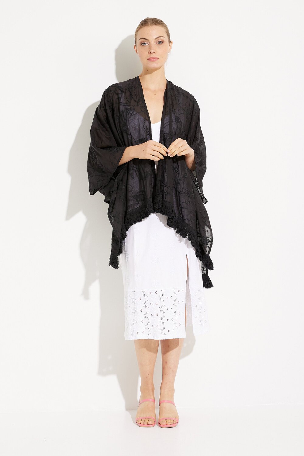 Kimono de plage modèle 23SAWA37/ 2000. Noir