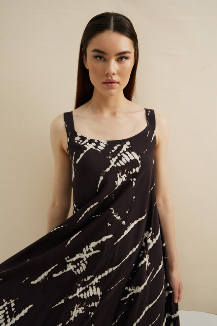 Abstract Print Dress Style C3158. Black