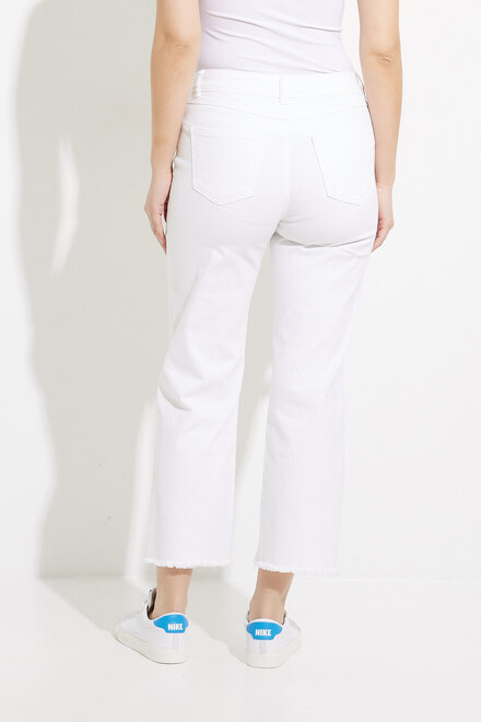 Jeans en serg&eacute; &agrave; jambe large mod&egrave;le C5324R. Blanc. 2