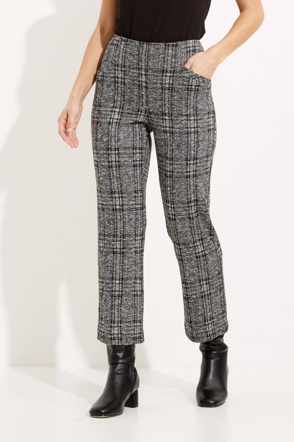 Checkered Cropped Pants Style 233138. Black/multi
