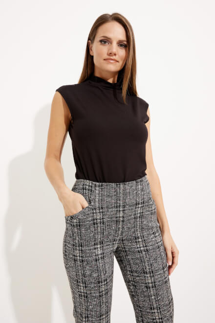 Checkered Cropped Pants Style 233138. Black/multi. 3