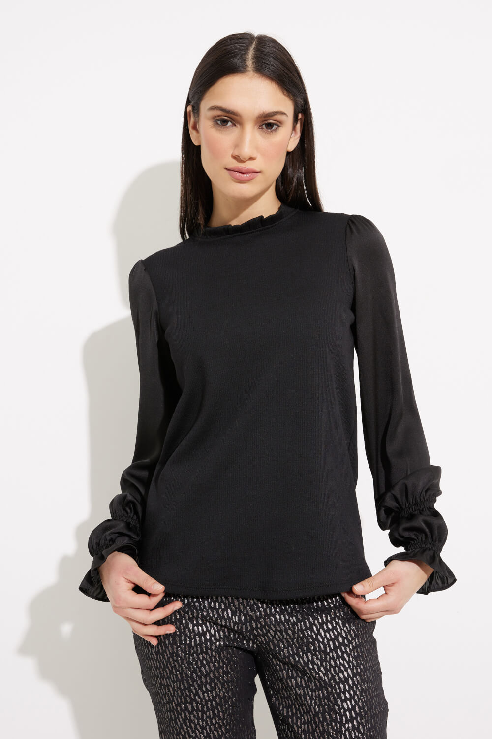 Ruched Detail Top Style 233147. Black/black