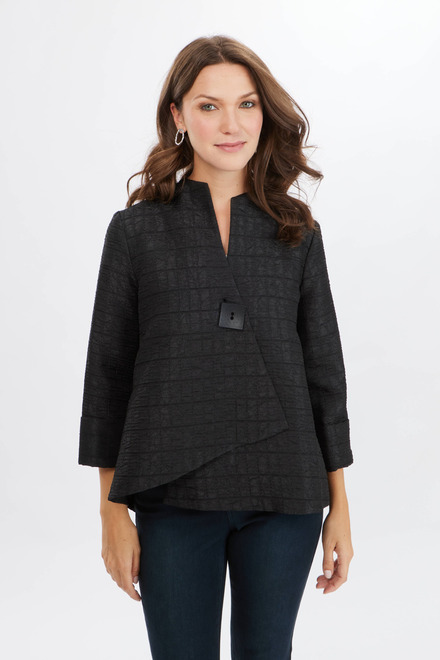 Quilted Cropped Blazer Style 233792. Black
