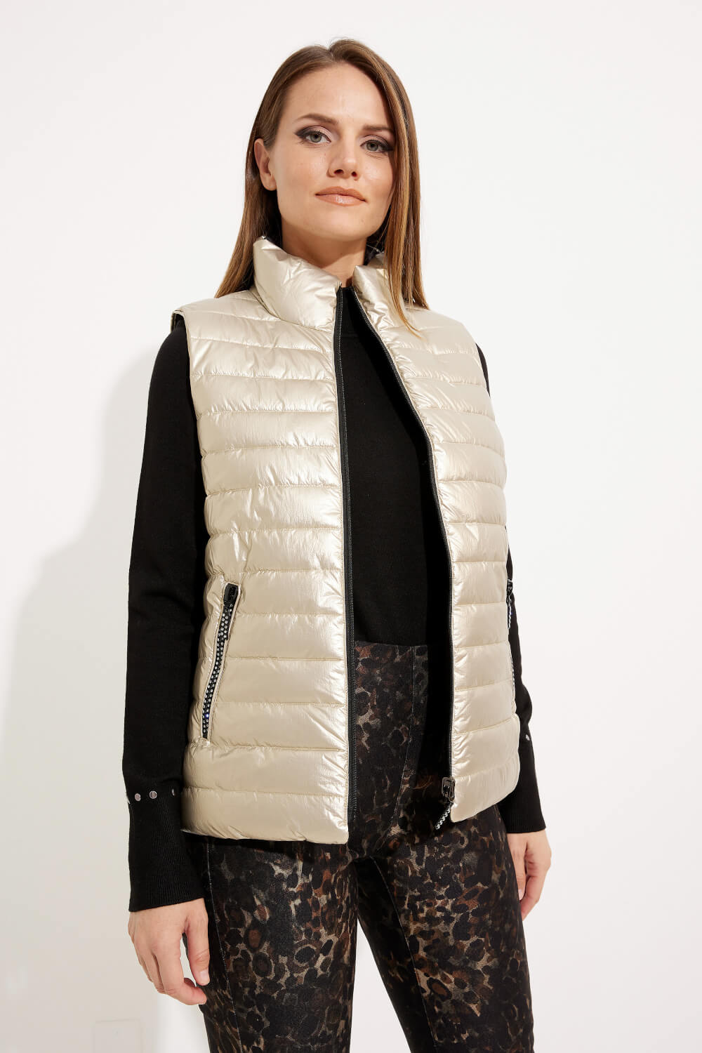 Zip-Up Puffer Vest Style 233966. Gold/black