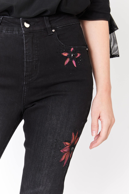 Embroidered Flower Jeans Style 233886U. Black/mage. 3