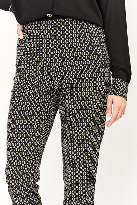 Printed Cropped Pants Style 233151. Black/beige. 4