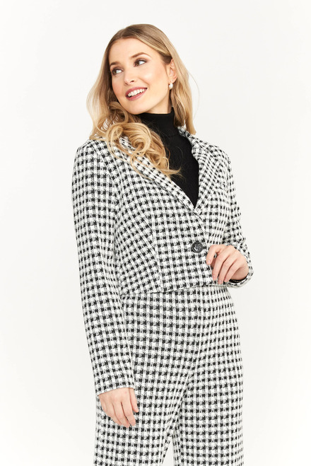 Cropped Houndstooth Jacket Style 233279. Black/off White. 4