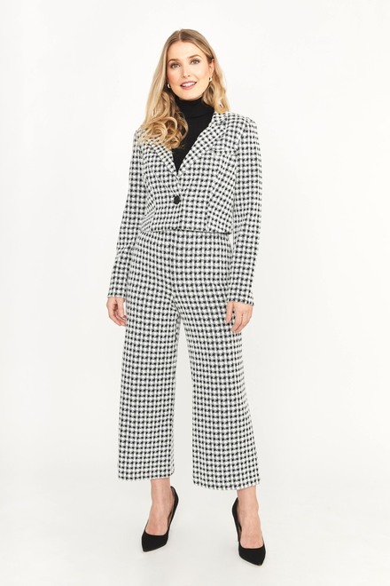 Cropped Houndstooth Jacket Style 233279. Black/off White. 5