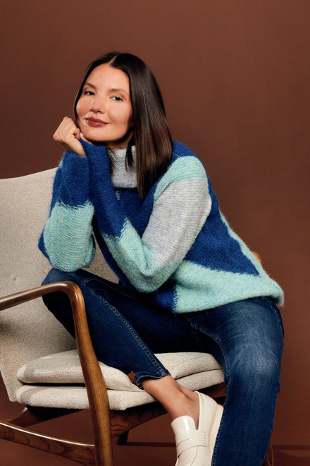 Colour-Blocked Sweater Style EW31110