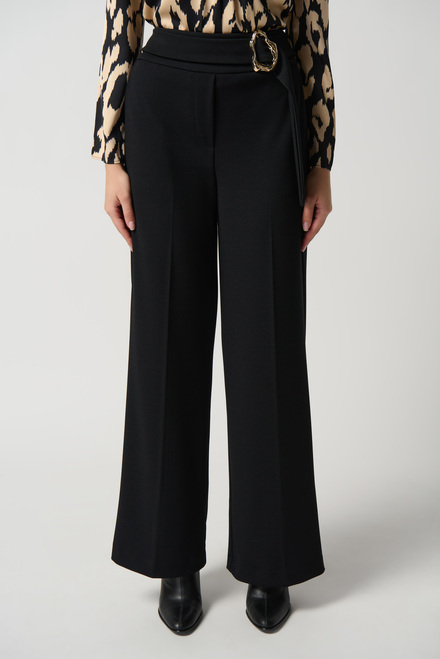 Pantalon large avec broche Modèle 234053. Noir