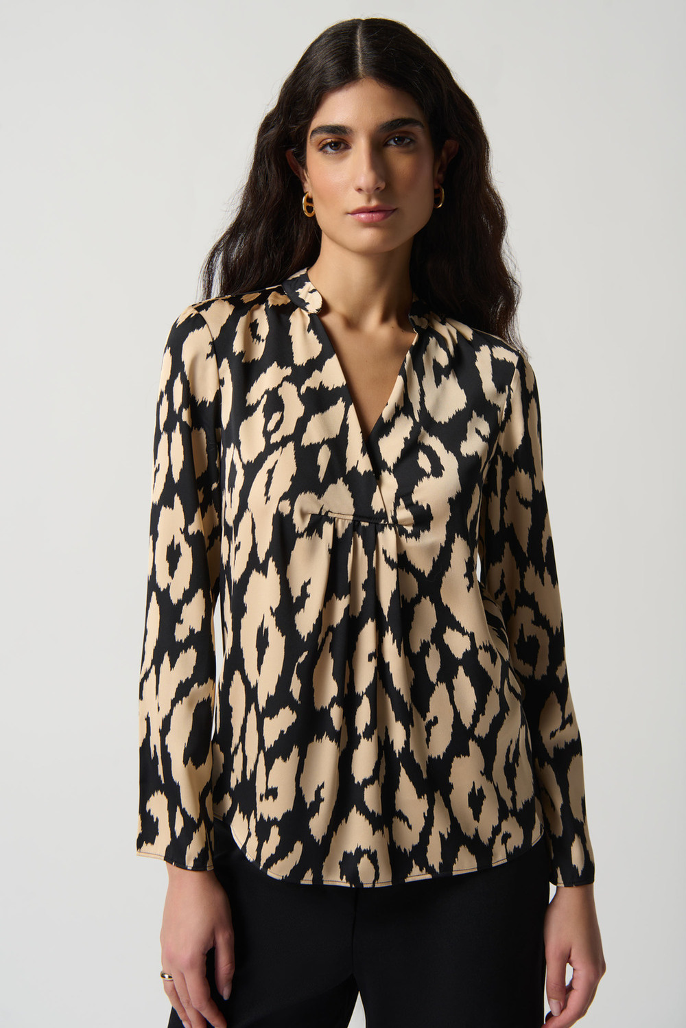 Abstract Animal Print Top Style 234077. Black/beige