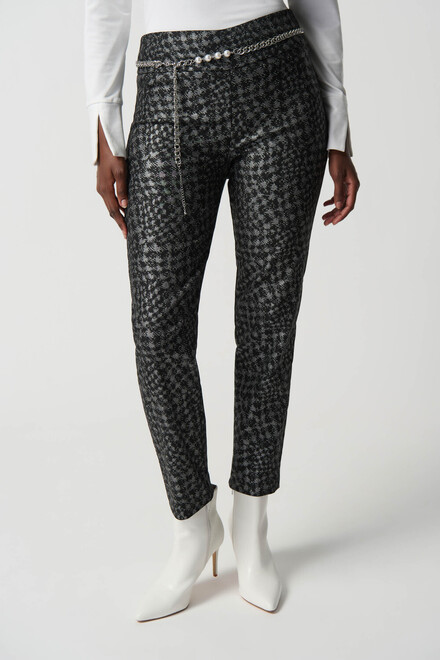 Pantalon droit minimaliste mod&egrave;le 234101. Noir/multi. 2