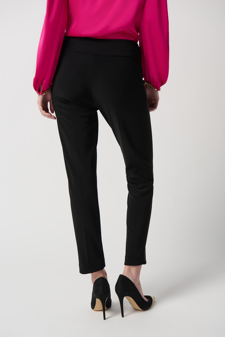 Slim-fit pants Style 234102. Black. 2