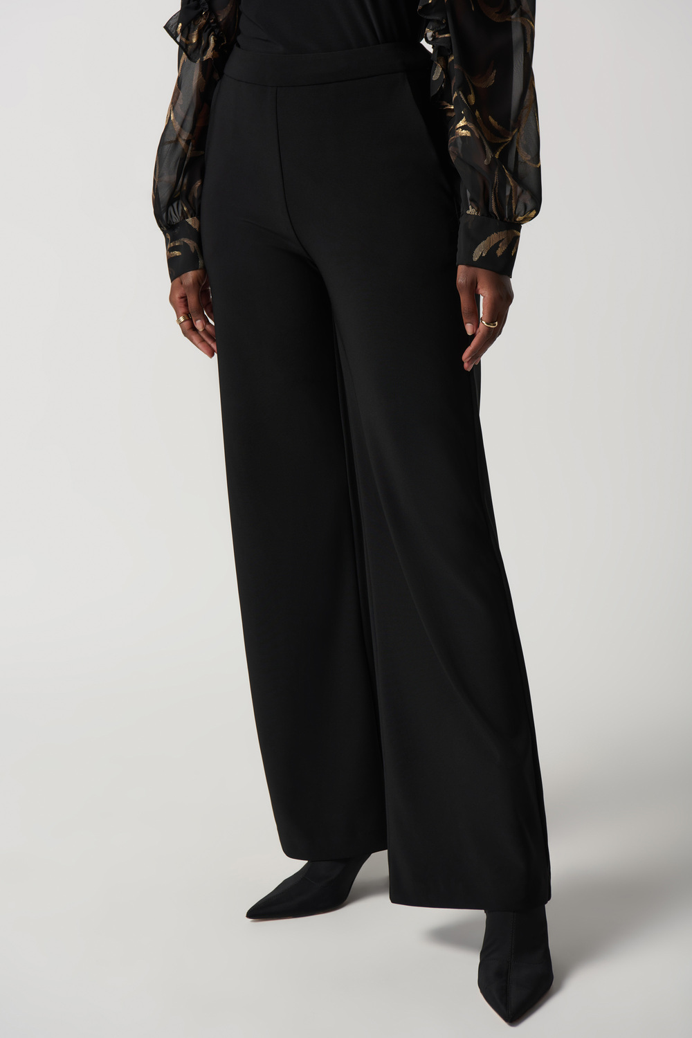 Pantalon large minimaliste Modèle 234103. Noir