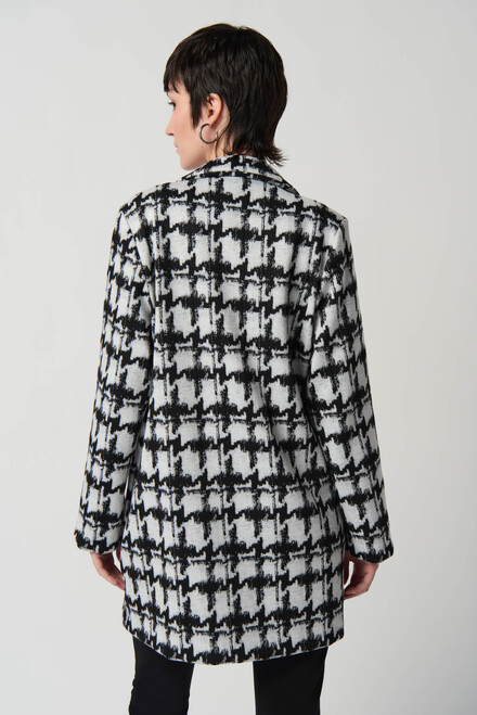 Houndstooth Print Coat Style 234121. Off White/black. 2
