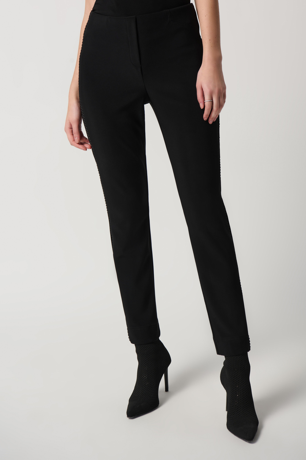 Textured High-Rise Pants Style 234235. Black