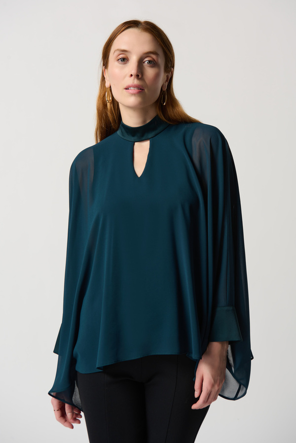 Lightweight, loose-fitting top Style 234245. Alpine Green