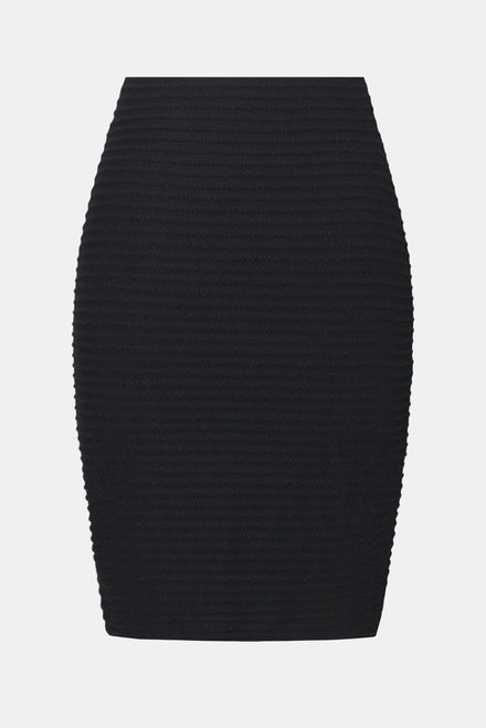 Striped &amp; Textured Pencil Skirt Style 241062. Black. 4