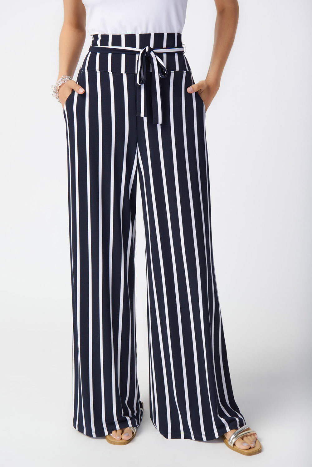 Vertical Stripe Wide Leg Pants Style 241135. Midnight Blue/vanilla