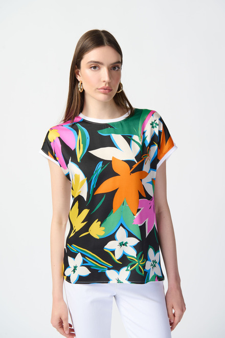 T-shirt à fleurs multicoloures Modèle 241137. Vanille/Multi