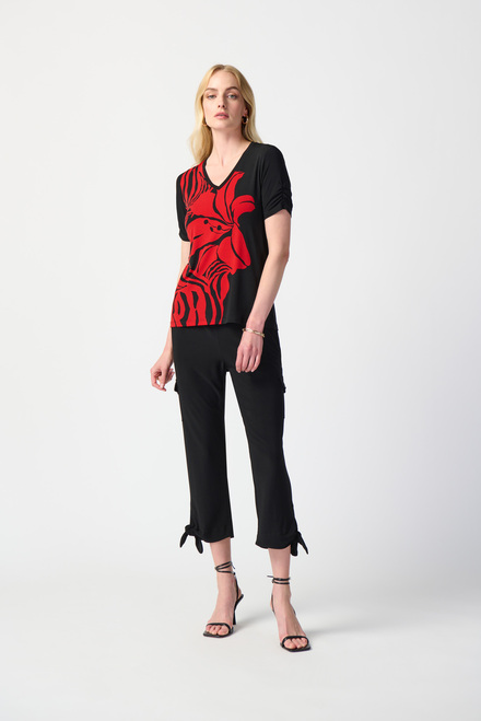 Gathered Sleeves Floral Top Style 241138. Black/red. 4