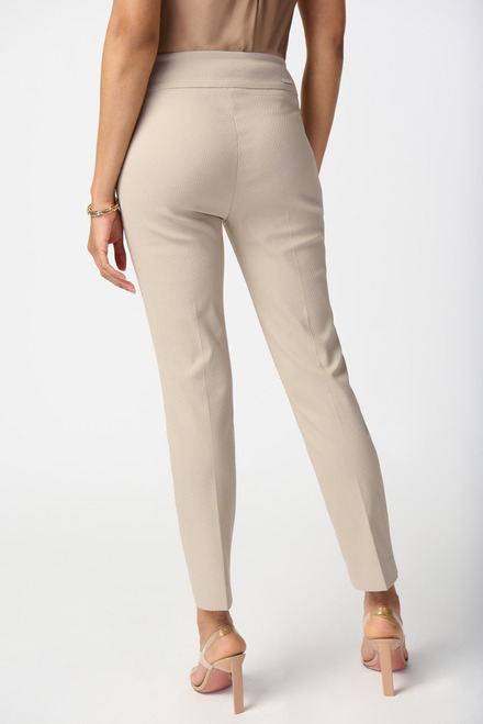 Fine-Textured Fitted Pants Style 241229. Dune. 2