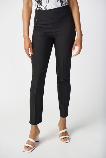 Cropped Pleated Pants Style 241231. Black. 3