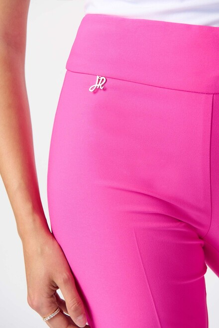 Pantalon 7/8 &agrave; plis mod&egrave;le 241231. Ultra Pink. 3