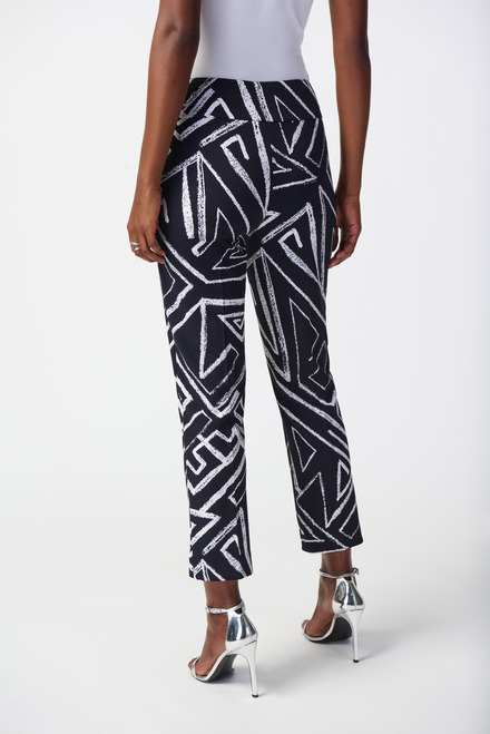 Abstract Print Cropped Pants Style 241271. Midnight Blue/vanilla. 3