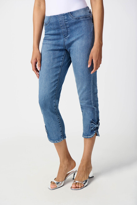 Bow Detail Capri Jeans Style 241913. Denim Medium Blue