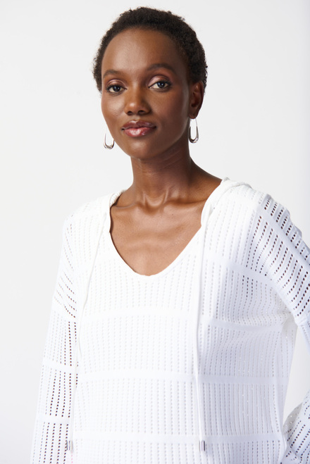 Perforated Crochet Top Style 241923. Vanilla 30. 4
