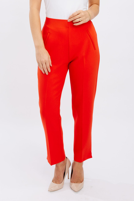 Pantalon 7/8 ajust&eacute;, poches mod&egrave;le 246179. Orange