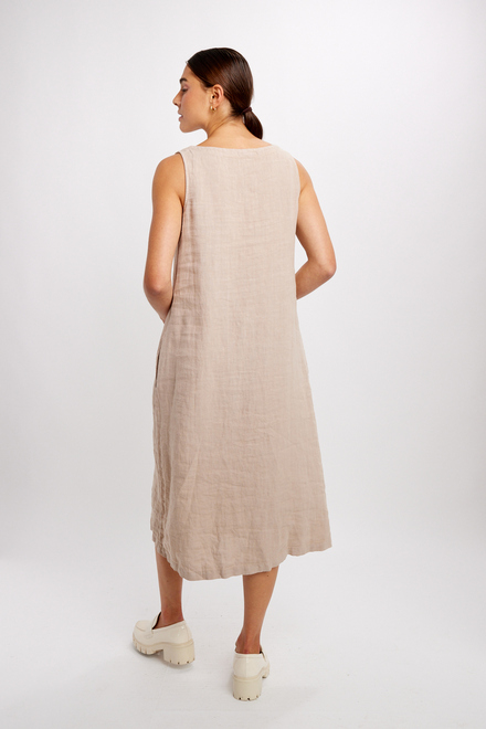 Sleeveless Round-Neck Midi Dress Style 24260. Beige. 2