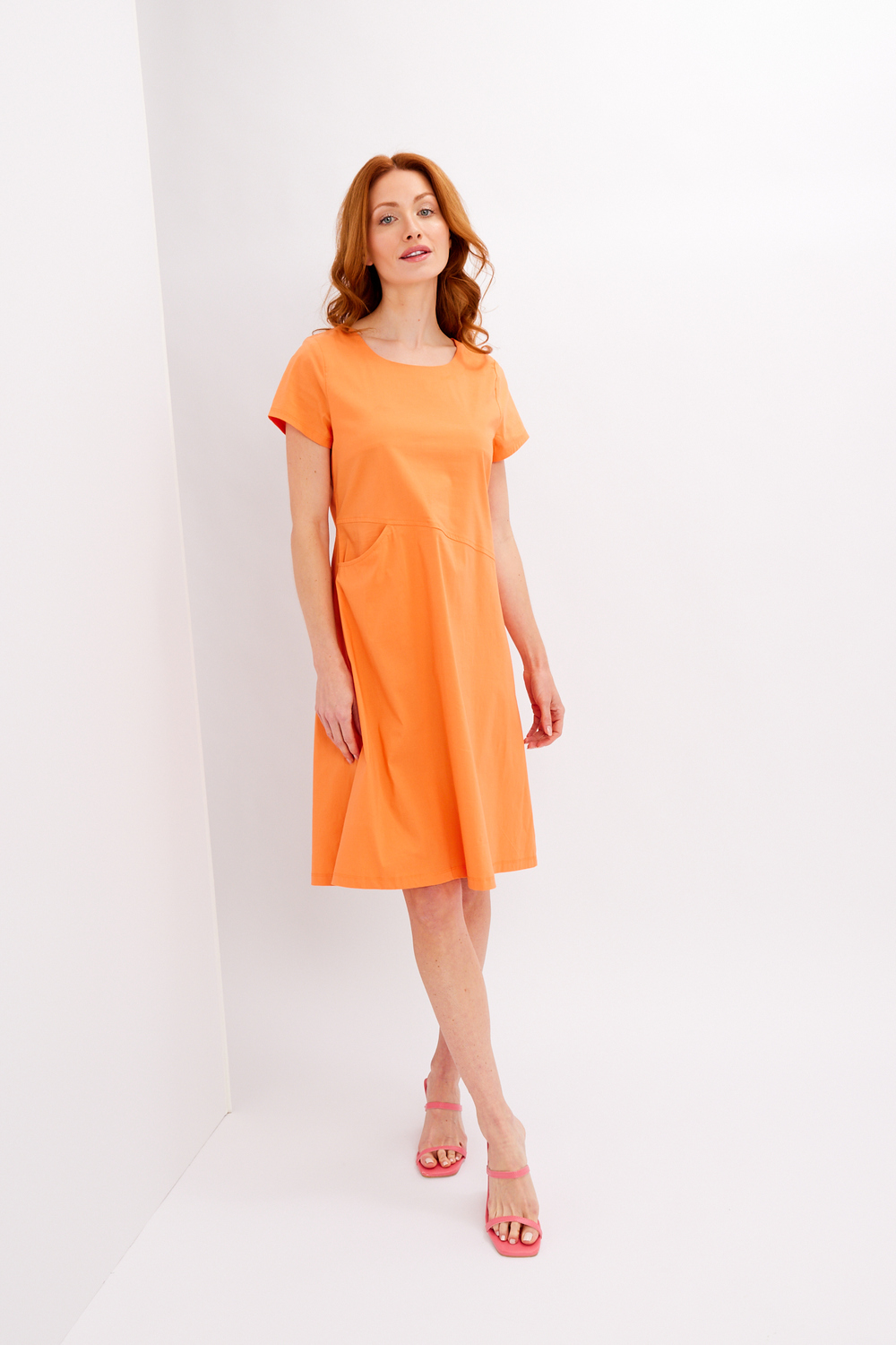 Robe d'été midi minimaliste modèle 24221. Orange