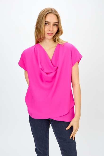 T-shirt volant&eacute;, encolure ondul&eacute;e mod&egrave;le 242027. Ultra Pink. 4