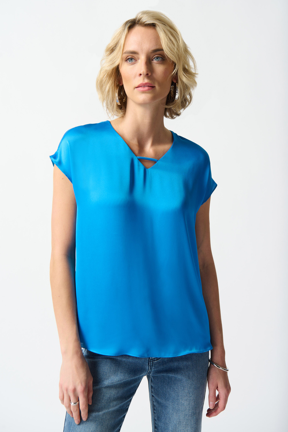 T-shirt satiné, col décoré modèle 242123. French Blue